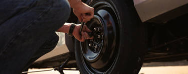 Tighten lug nuts