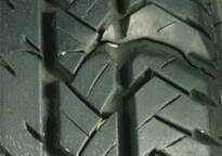 Tire tread splice