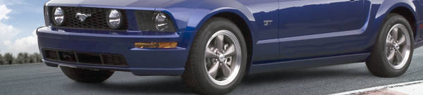 2005 Ford Mustang GT wheels
