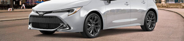 2021 Toyota Corolla Hatchback XSE tires